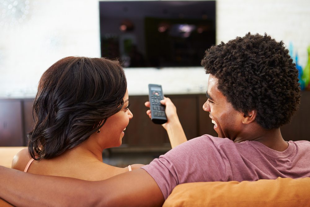 5 Ways to Improve Your Home Theatre Experience with High Speed Internet